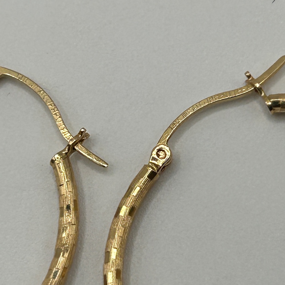 NWT 14k Solid Gold Hoop Die Cut Earrings - Picture 11 of 12